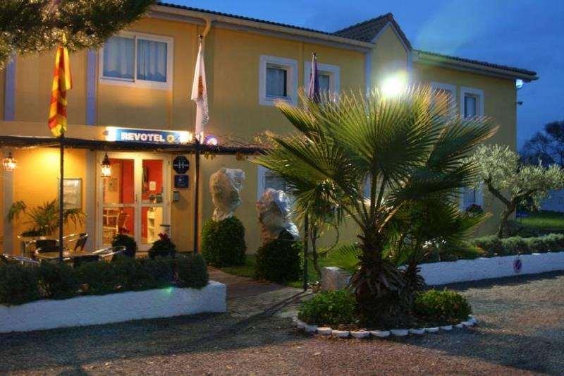 Brit Hotel Salon De Provence ภายนอก รูปภาพ