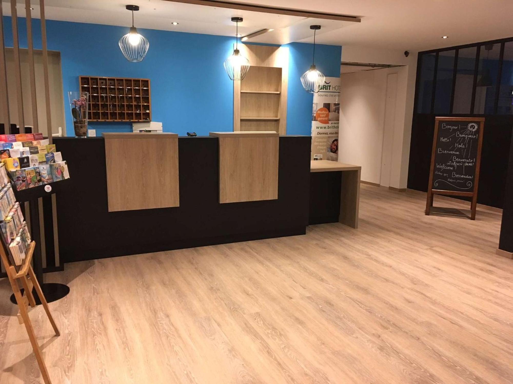 Brit Hotel Salon De Provence ภายนอก รูปภาพ