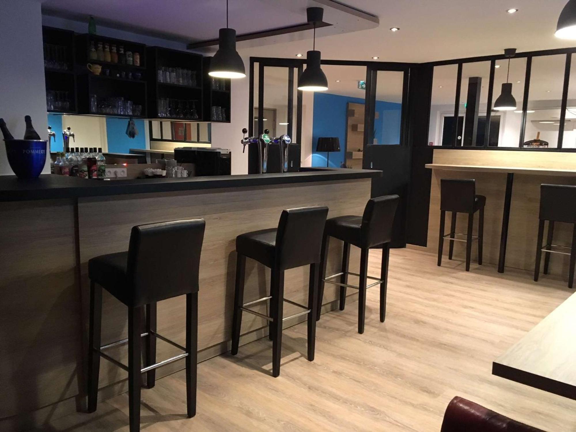 Brit Hotel Salon De Provence ภายนอก รูปภาพ
